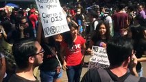 Diputados presentes en marcha estudiantil apoyan planteamientos de universitarios