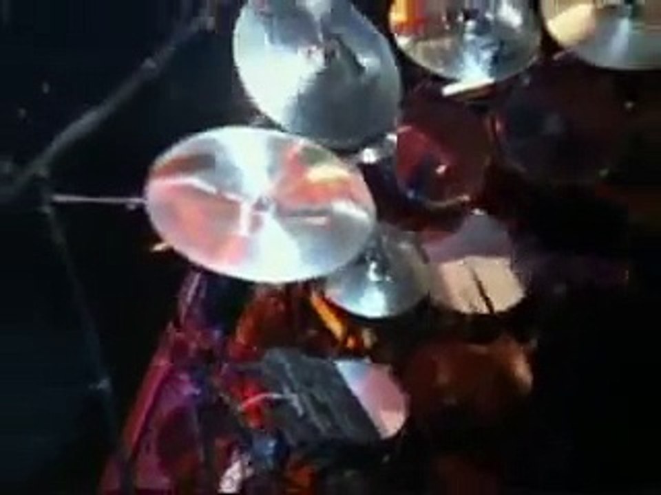 Limp Bizkit Plays Sanitarium At MTV Metallica Icon