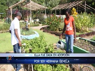 Joven keniana aprende en el país cómo sembrar la semilla de las esperanza para su pueblo