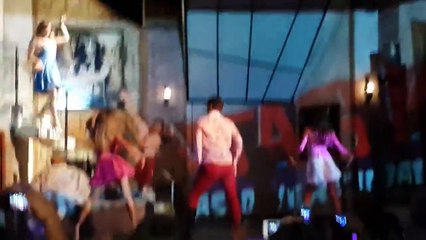 Pedro bailando flashmob 1ra. funcion - 28 de Marzo