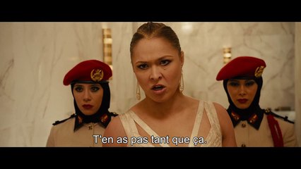 (extrait) FAST & FURIOUS 7 : combat entre letty et la garde du corps du prince