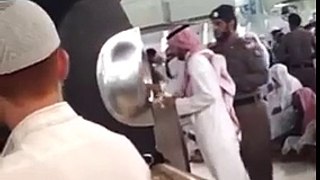 SubhanAllah Perfuming the Hajar Al-Aswad (Black Stone) at Masjid Al-Haram, Makkah.