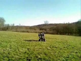 Premier montage quad saut + weeling ltz