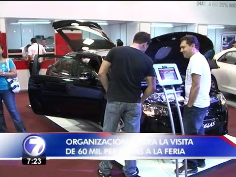 Expertos recomiendan informarse bien antes de comprar un vehículo