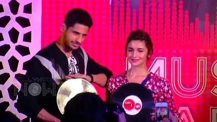 OMG!! Alia Bhatt & Siddharth Malhotra Are Brother And Sister
