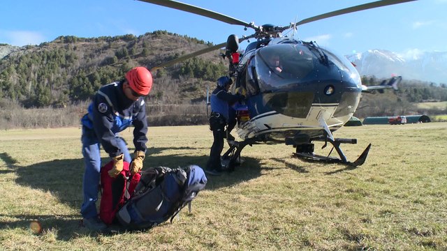 Poursuite des recherches et analyses sur la zone du crash du vol Germanwings 4U9525