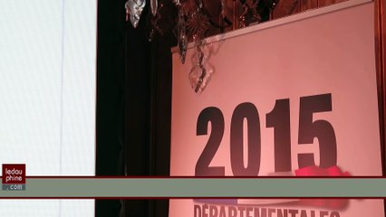 Ambiance à la préfecture, avant les premiers résultats...