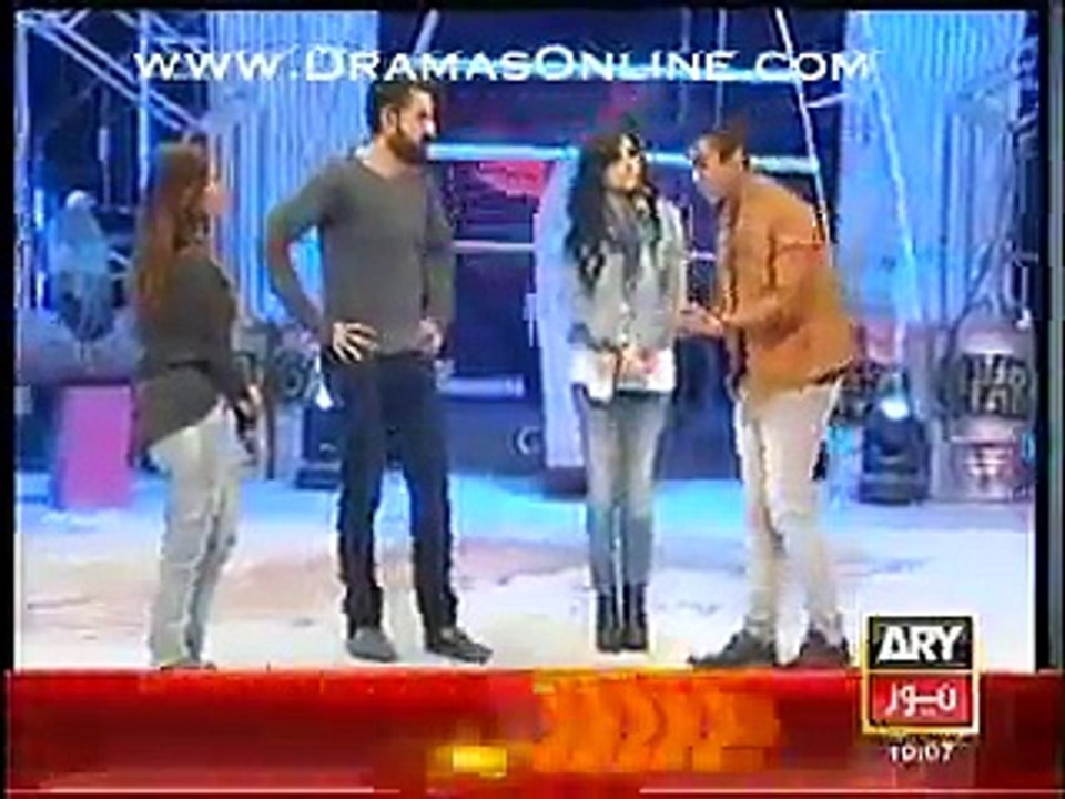 Mathira & Singer Asim Raza Started Fighting In A Live Morning Show
