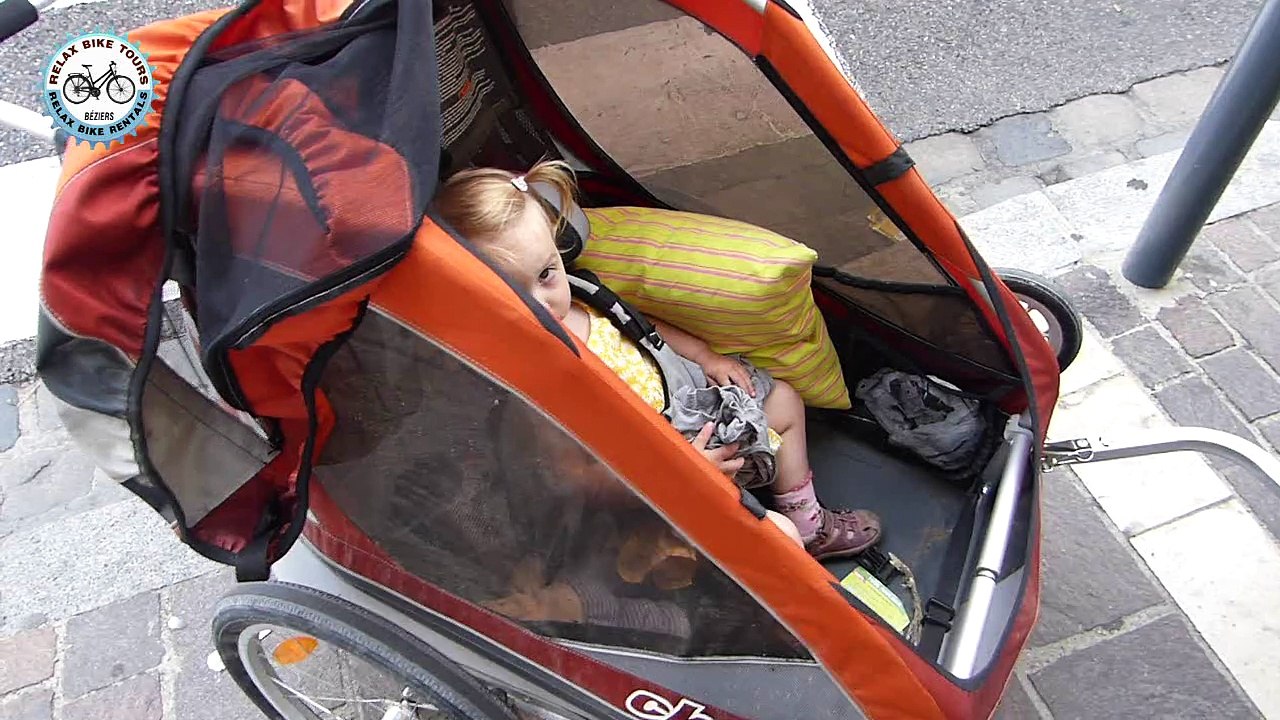 location de vélos Canal Du Midi randonnee remorque pour enfant