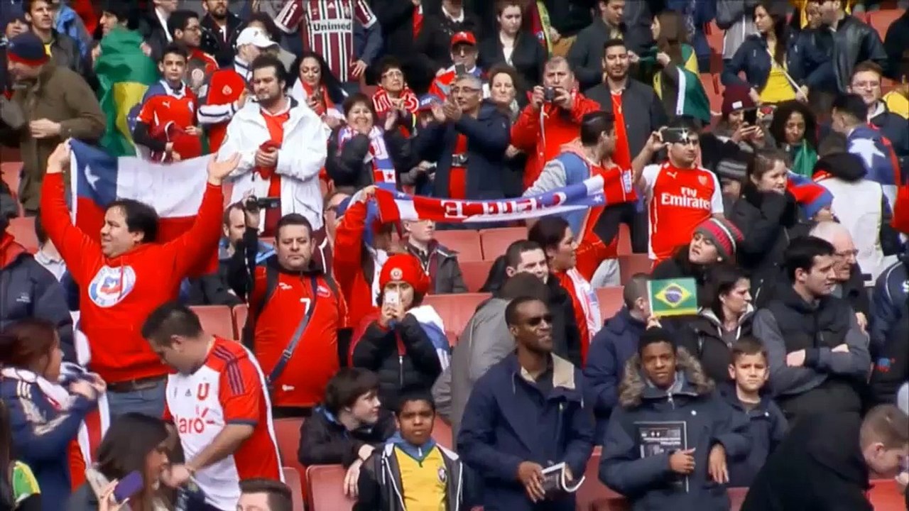 Firmino und Selecao bezwingen raue Chilenen