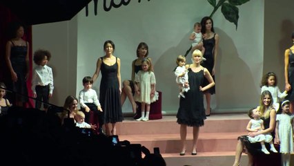 Dolce & Gabbana Inverno 2016 Feminina Fashion Show