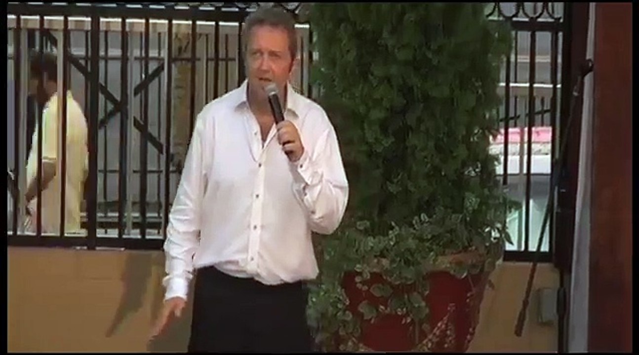 Colin Paul sings TELL HER JIM SAID HELLO Elvis week ELVIS PRESLEY song video