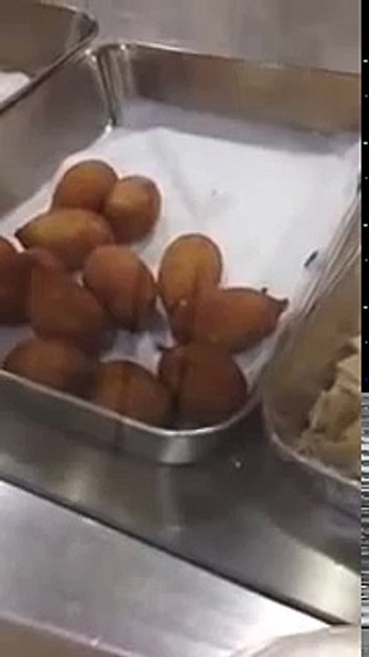 صراصير باطعمة مطعم الفطيره الدمشقيه !!!