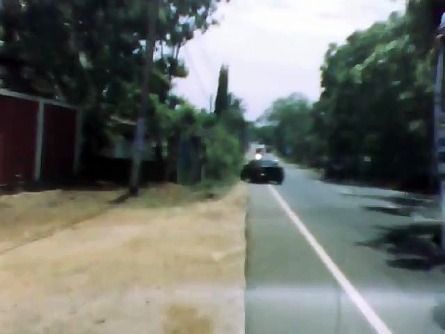 funny accident in sri lanka