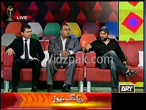 Darhi Se Behtar Hai Apna Andar Acha Bana Lo, Chahray Pe Noor Bhi Aaje Ga - Shahid Afridi replies to M. Yousuf