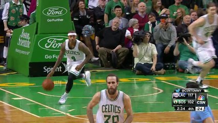 Blake Griffin Makes Impressive 180-Degree Block