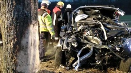 Kazada Anne ve Arkadaşı Öldü, Bebek Araçtan Sağ Çıktı