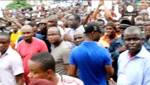 Nigeria espera los resultados de unas elecciones marcadas por la violencia y la polémica.