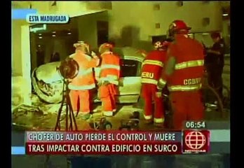 Download Video: Surco: Joven universitario murió tras chocar su vehículo contra edificio