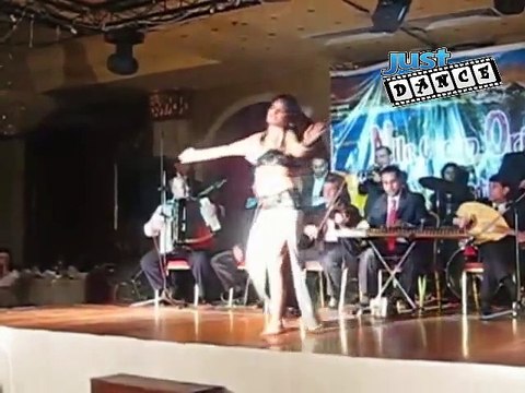 الراقصة اللبنانية المثيرة دليلة رقص شرقى ساخن واغراء يامسافر وحدك حفلات نايل جروب 2014 - Just Dance