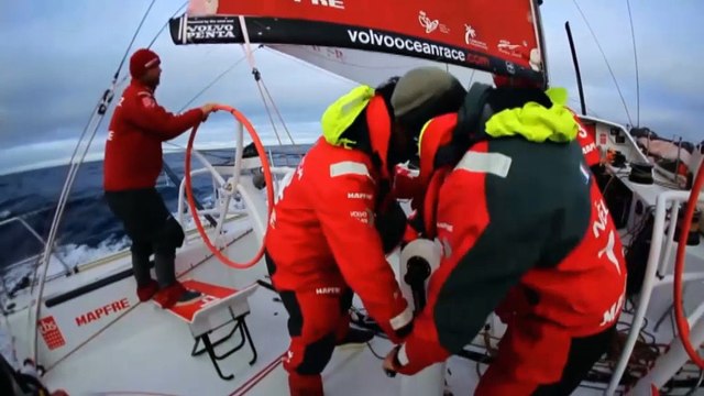 Volvo Ocean Race - À l'assaut de Dongfeng