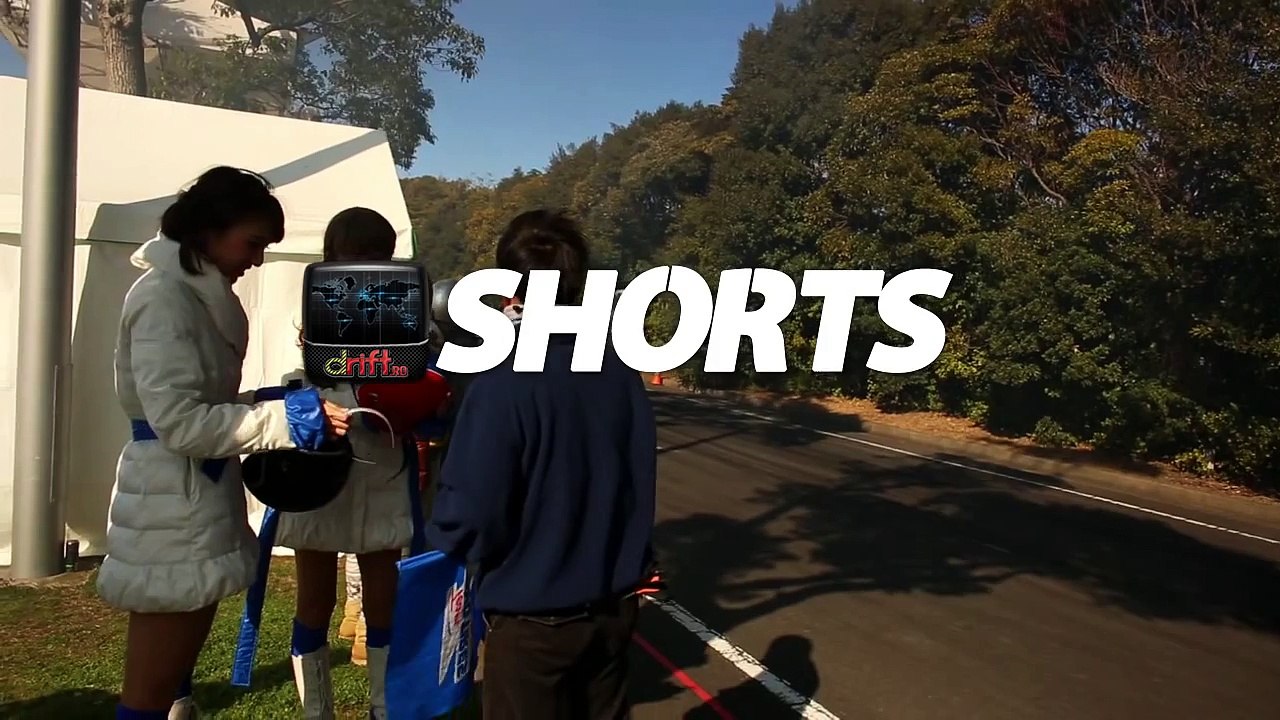 Drift Shorts  Nissan GTR 1000HP drifts in Japan with huge smoke!