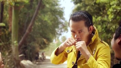 Khmer new song,អ្នកប្រដាល់មិនដែលឈ្នះ , ករុណា ពេជ្រ