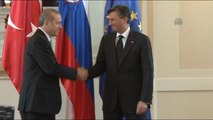 Cumhurbaşkanı Erdoğan Slovenya'da Resmi Törenle Karşılandı