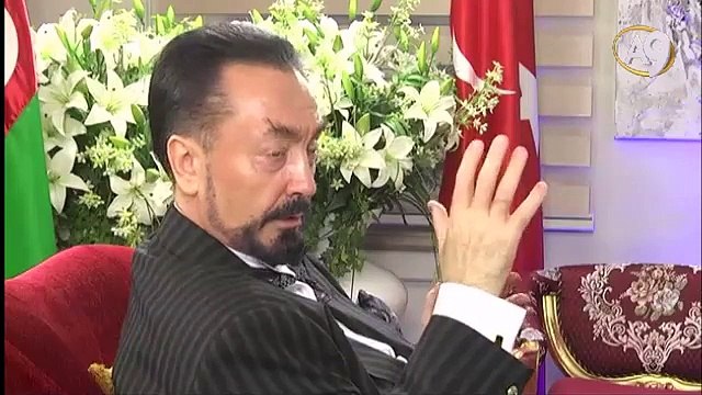 Adnan Oktar, Yıllardır söylediğim Katolikler ve Ortadokslar deccale karşı ittifak için birleşecek sözüm gerçekleşiyor.