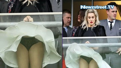 Oopsy: Ashley Roberts flashes undie with Marilyn moment