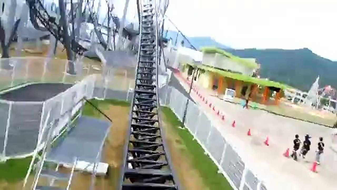 Montagnes russes extrêmes.