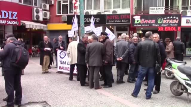 Emeklilerden Maaş Promosyonu Protestosu