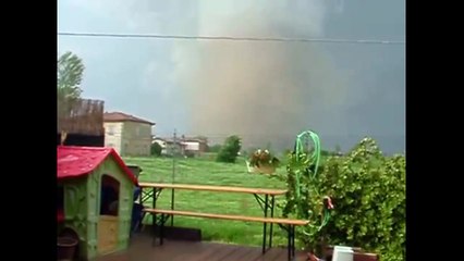 Emilia Romagna - Tornado - Tromba d'aria -5- (03.05.13)