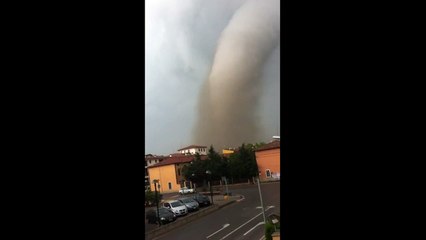 Emilia Romagna - Tornado - Tromba d'aria -2- (03.05.13)