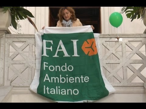 Napoli - Folla a Villa Rosebery per le giornate del Fai (29.03.15)