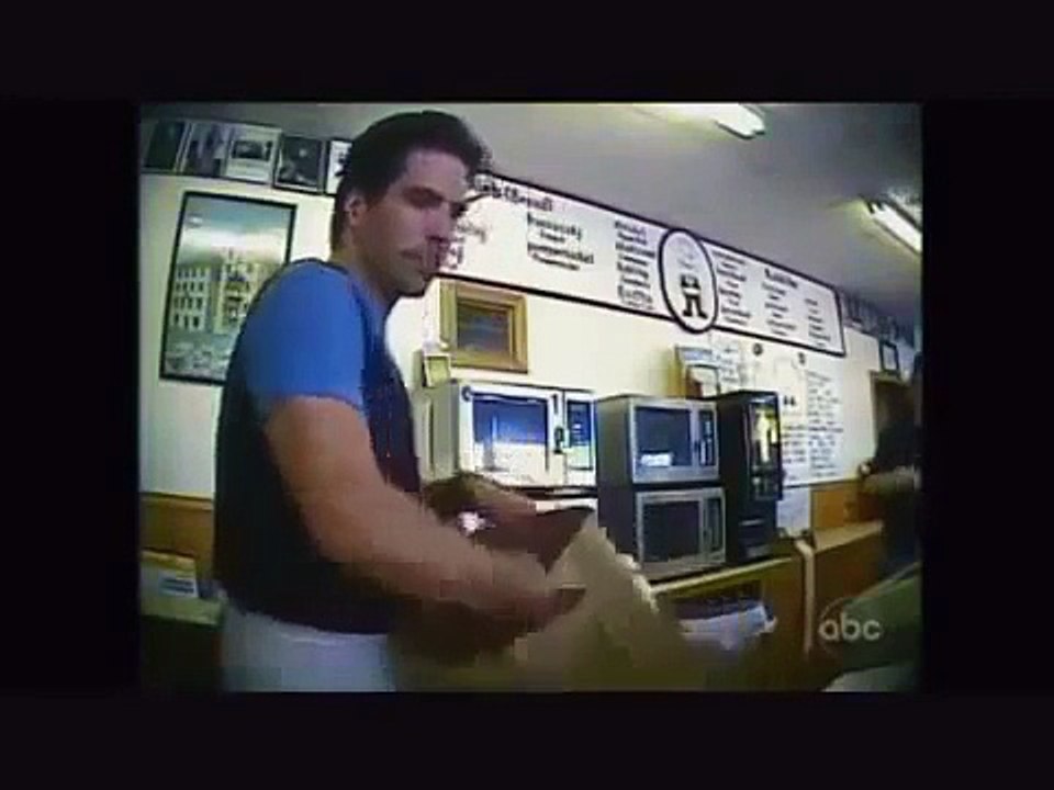 A Muslim woman called a Terrorist in a Grocery Shop . See What Happens Next