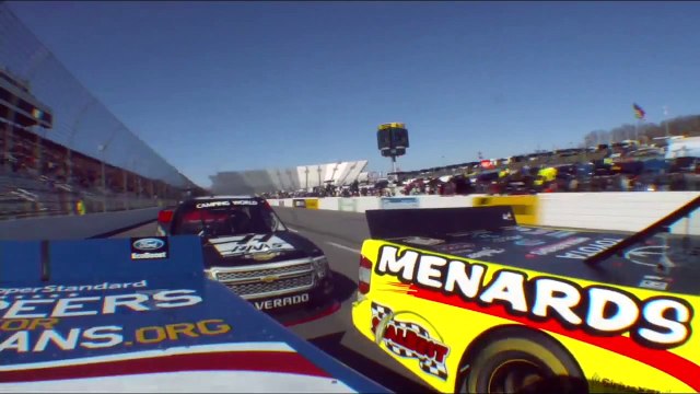 Electrizantes últimas vueltas finales de Nascar Trucks en Martinsville