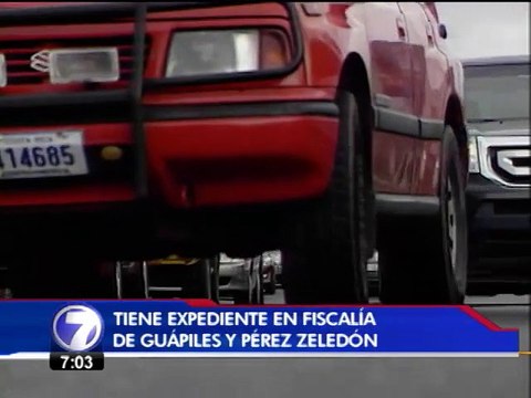 Topógrafo es investigado por supuesto fraude con importación de vehículos