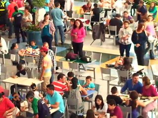 Un flasmob navideño sorprendió a los ticos en centro comercial