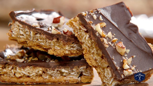 Oat 'n' Toffee Grahams Squares Recipe - Le Gourmet TV