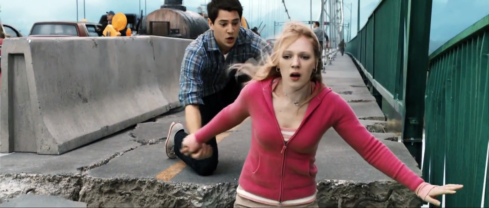 Final Destination 5 Bridge Collapse (1080p)