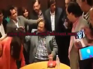 See how MQM Workers are Showing the Love for their Leader Altaf Hussain