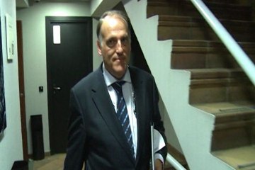 Los clubes reprochan la actitud de Ángel María Villar