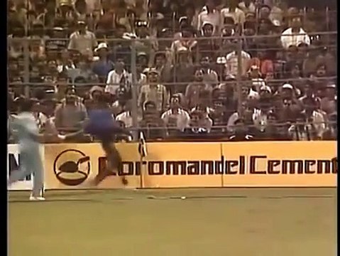 Anil Kumble 6 Wickets for 12 Runs destroys Windies Cricket at Eden Gardens