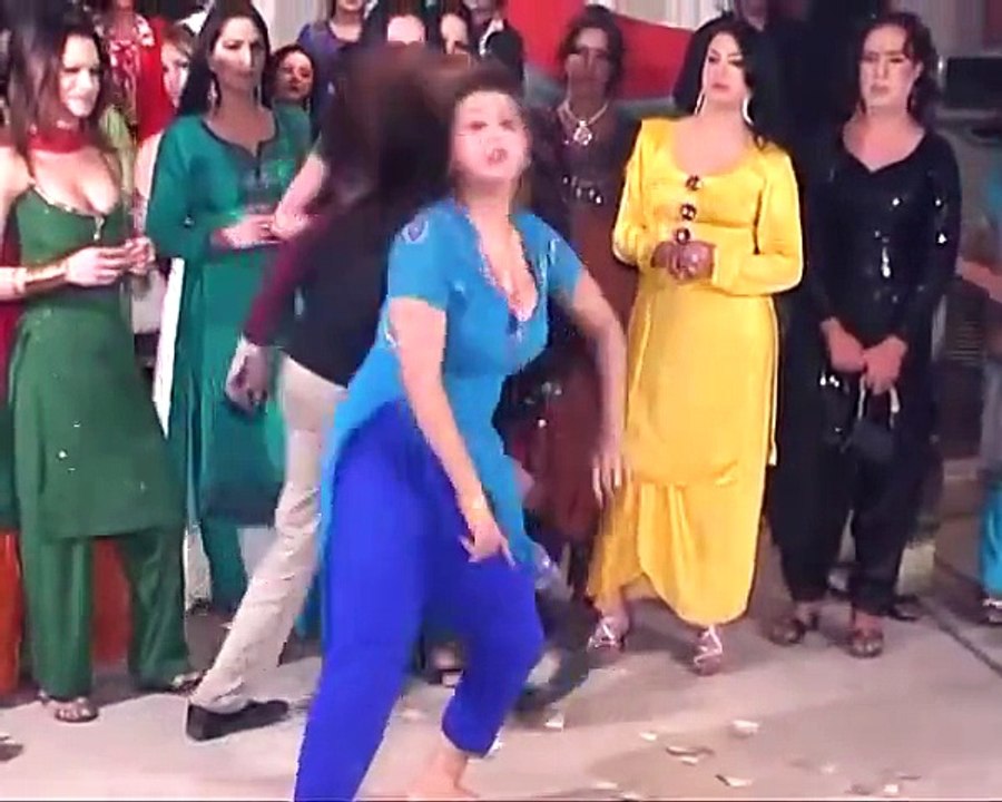 Shemale Laila Remix
