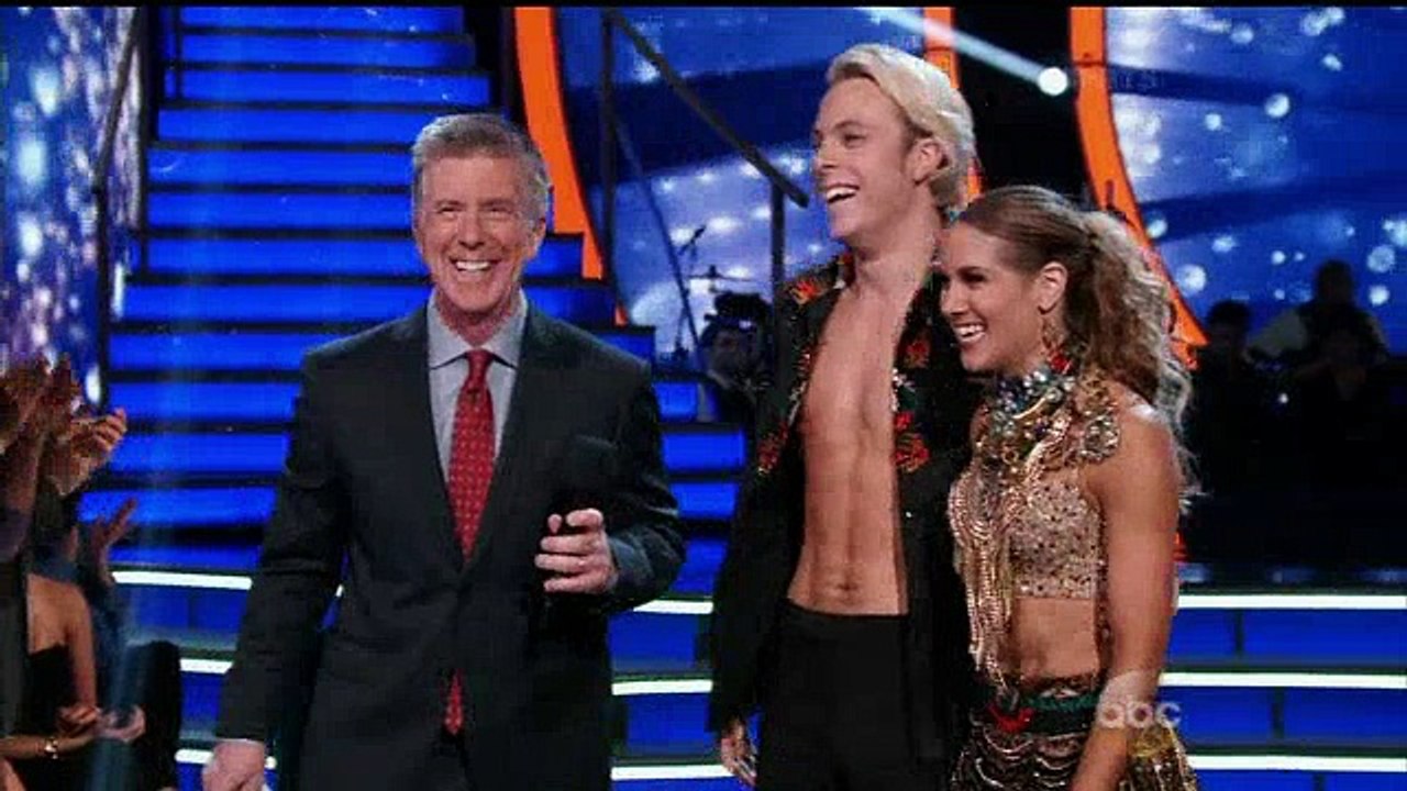Riker Lynch & Allison Holker - Salsa