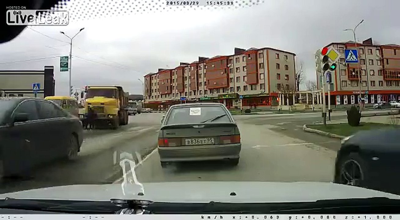 Dunya News - Woman run badly over By Large Truck