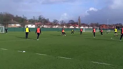 Steven Gerrard Screamer in Training - YouTube