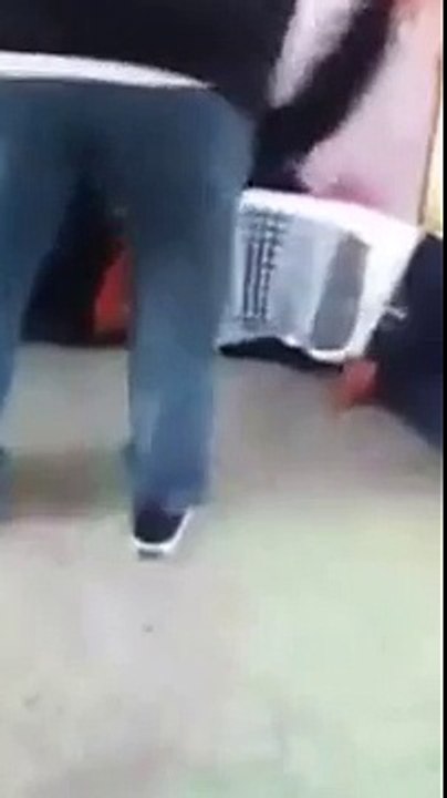 سعودي في مطار المغرب مسحور ماقدر يغادر يقول ابغي نجاح جيبوها حسبي الله ونعم الوكيل بكل ساحر وساحره