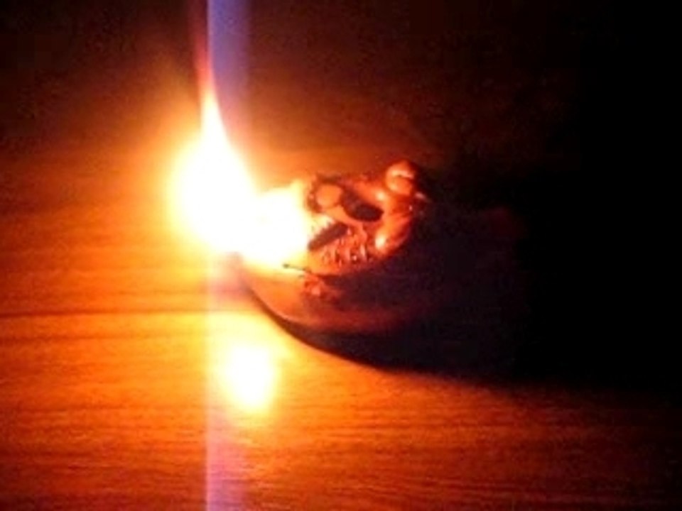 Lampe à huile romaine fonctionnant